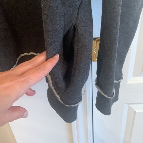 New England Patriots Hoodie - Picture 3 of 4